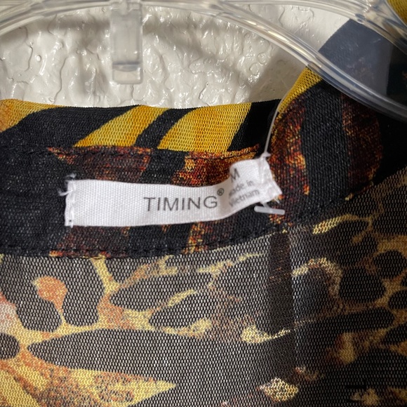 Es nueva la blusa súper bonita - Picture 4 of 4